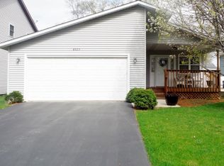 4025 N Grant St, Westmont, IL