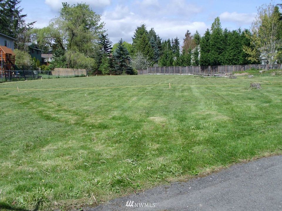 1st image of 131 XX NE 143rd Street