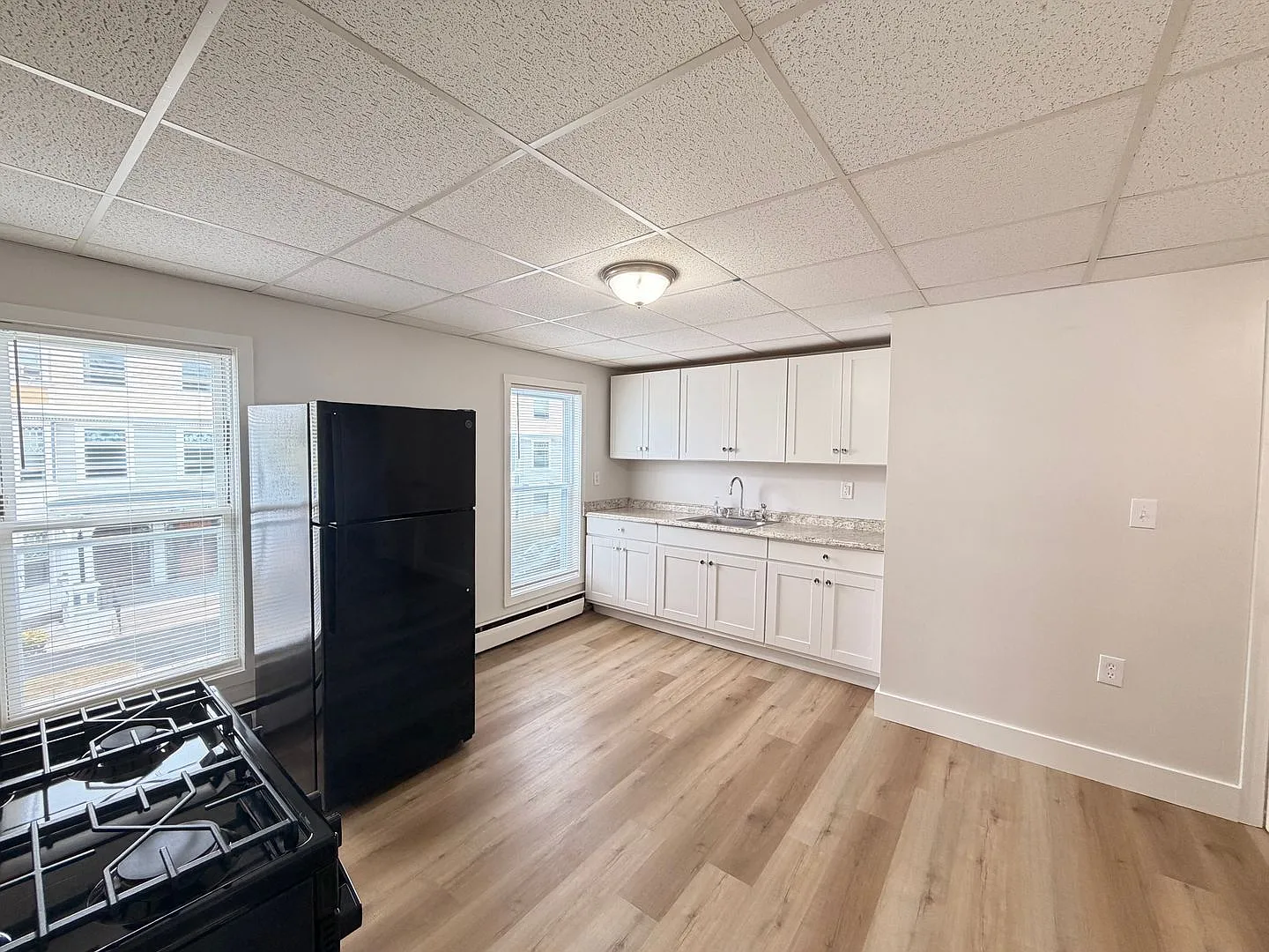 2 bed, 1.0 bath, 573 sqft, $1,650 — Photo 1