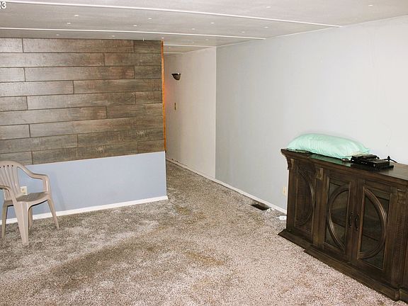 2nd image of 5900 NE 131st Ave Unit 16