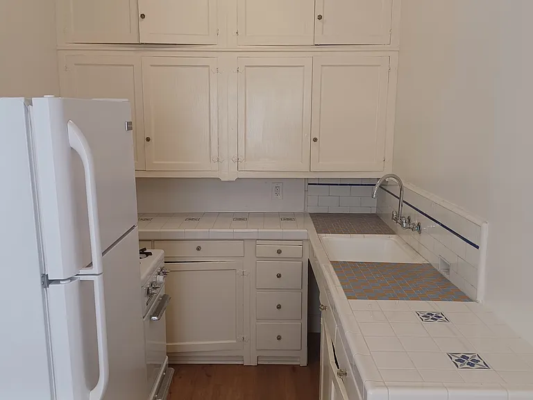 639 Orange Grove Ave #108 — Photo 6