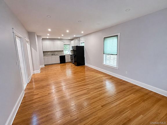 4th image of 8755 114th St Floor 2