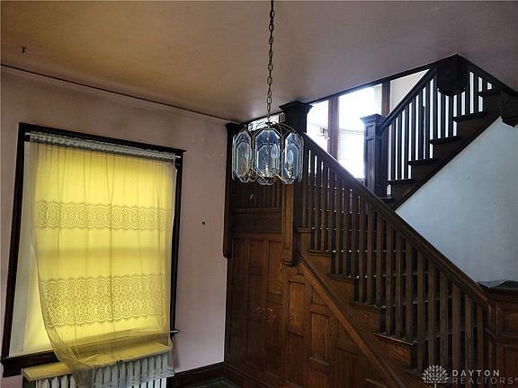 3rd image of 1206 Superior Ave
