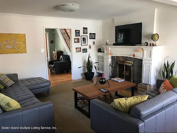 5th image of 252 Poultney St