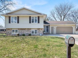 110 Usher Rd, Hudson, IA 50643