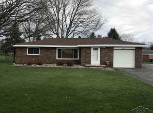 6620 Griffore Dr, Saginaw, MI 48604