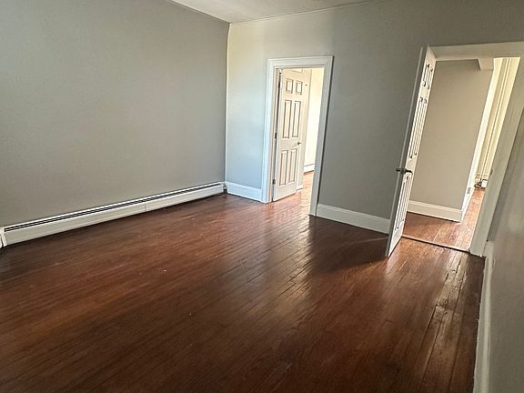 4th image of 233 Liberty Ave APT 2R