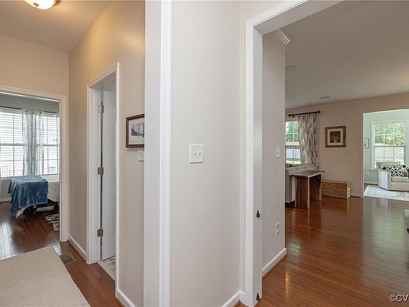 5th image of 8670 Oakham Dr