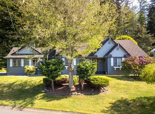 7201 Austins Pl, Sooke, BC V9Z 0T1