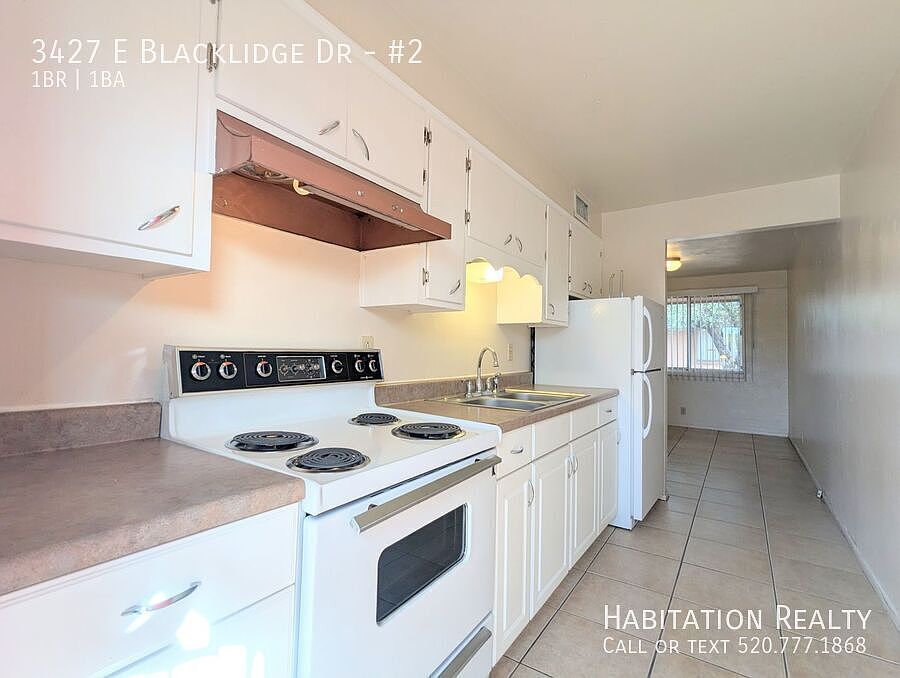 1st image of 3427 E Blacklidge Dr Unit 2