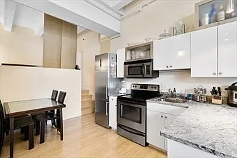 1 bed, 1.0 bath, 540 sqft, $3,150 — Photo 2