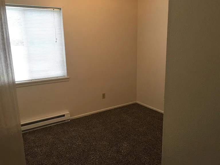 921 SE Klemgard St #C1 — Photo 5