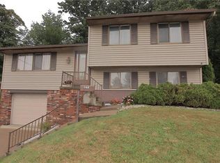 208 Lincoln Ave, Bentleyville, PA 15314