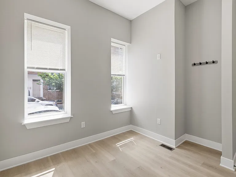 856 N 19th St #1 — Photo 4