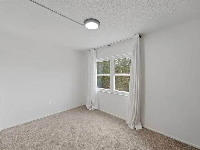 5060 76th Ave N #409 — Photo 19