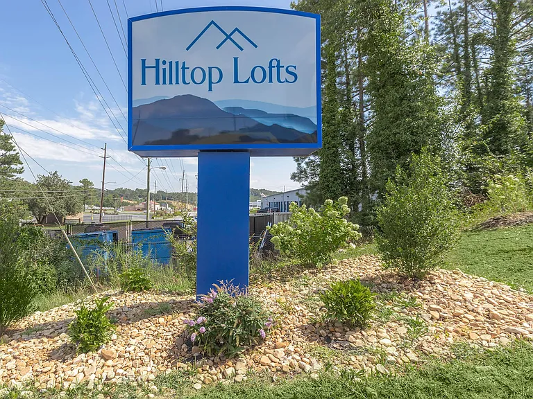 Hilltop Lofts — Photo 4