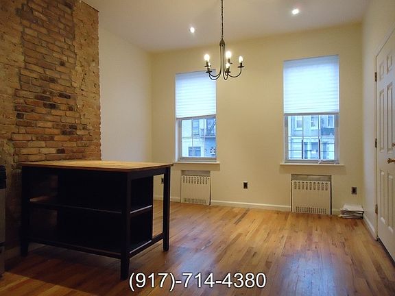 3rd image of 513 Lafayette Ave