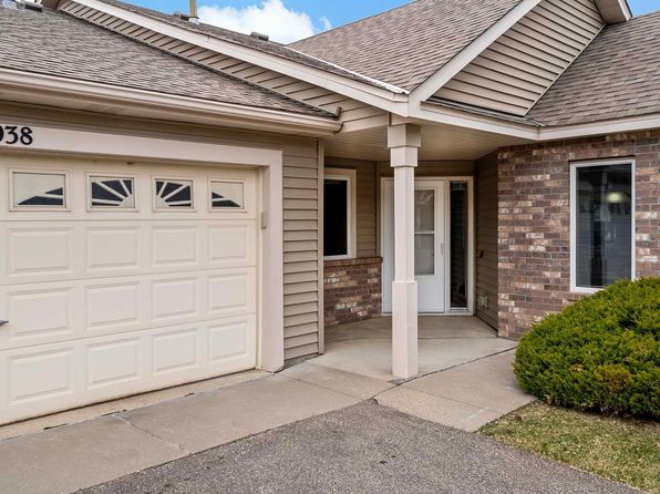 938 Stratford Ln W, Burnsville, MN 55337