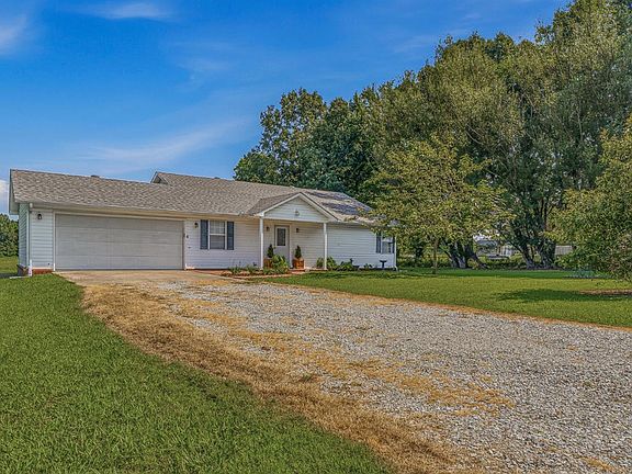 3rd image of 3979 Highway 135 N