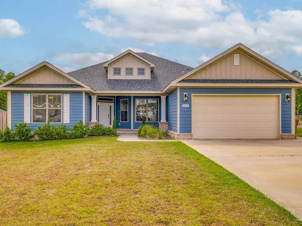 4915 Red Oak Dr, Milton, FL 32583