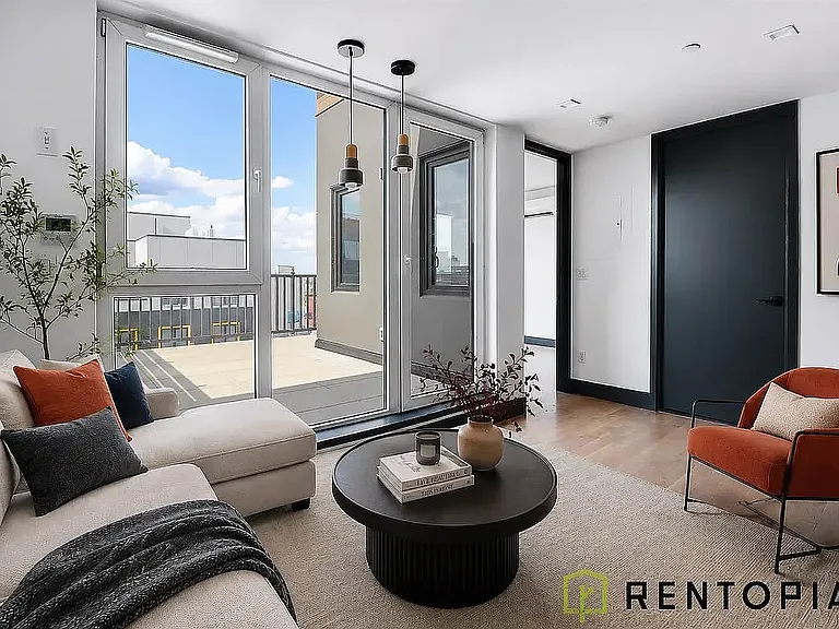 832 Lexington Ave #608C — Photo 2