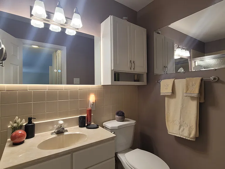 520 Merioneth Dr — Photo 50