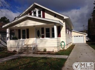 1302 W B St, Iron Mountain, MI 49801