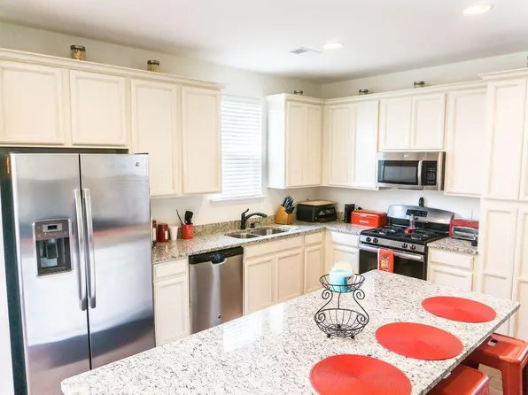 3802 Poplar Grove Pl, Summerville, SC 29483