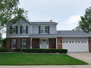 16125 Kensington Ave, Tinley Park, IL 60477