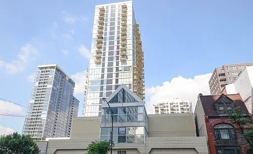 1212 N Lasalle St #1303 Photo 1