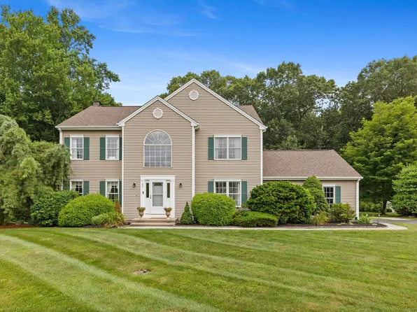 20 Autumn Court, Cheshire, CT 06410