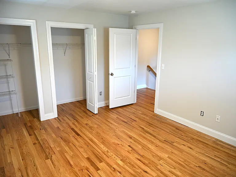 16 White Oaks Ter — Photo 14