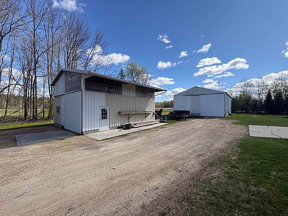 3rd image of N3234 Valley Rd