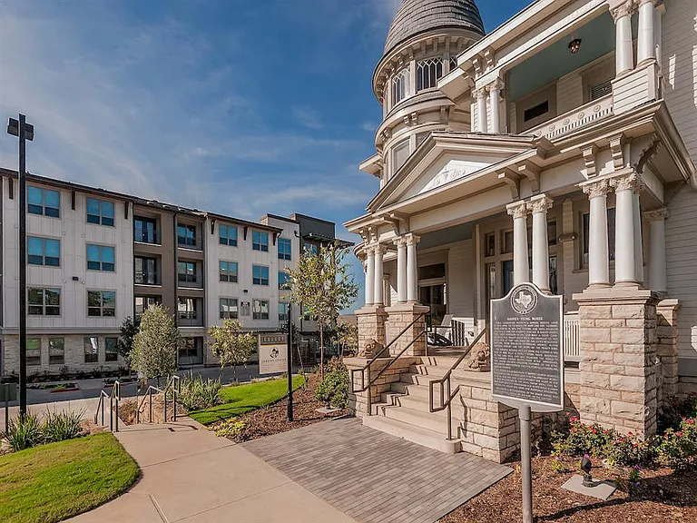 The Kelley at Samuels Ave — Photo 5