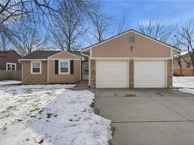 16517 Indian Creek Pkwy, Olathe, KS, 66062