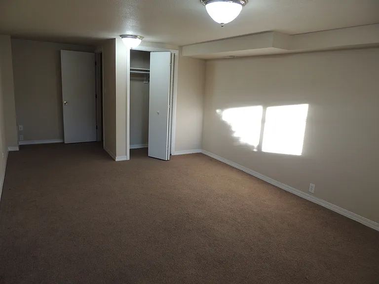 3847 Meadow Ln — Photo 6