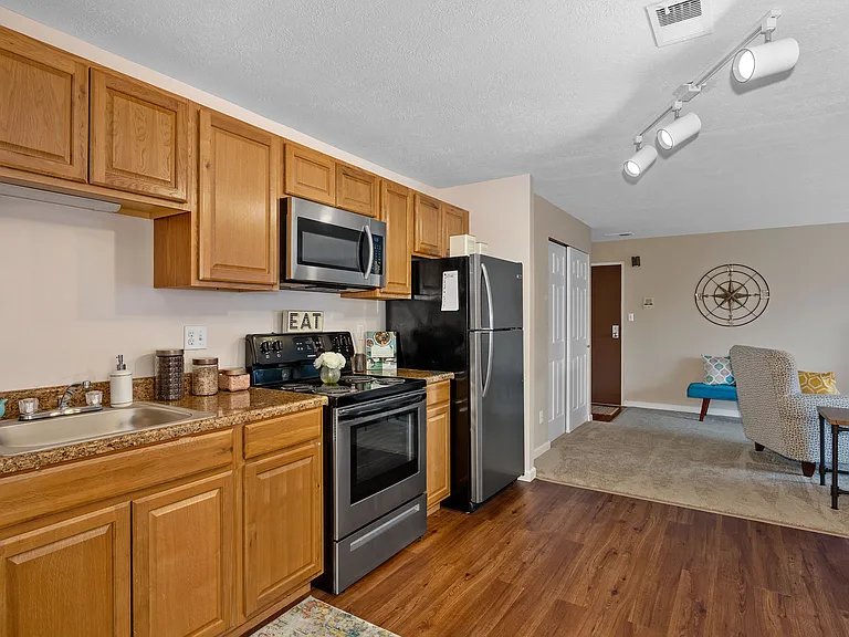 Miamiview Apartments — Photo 15