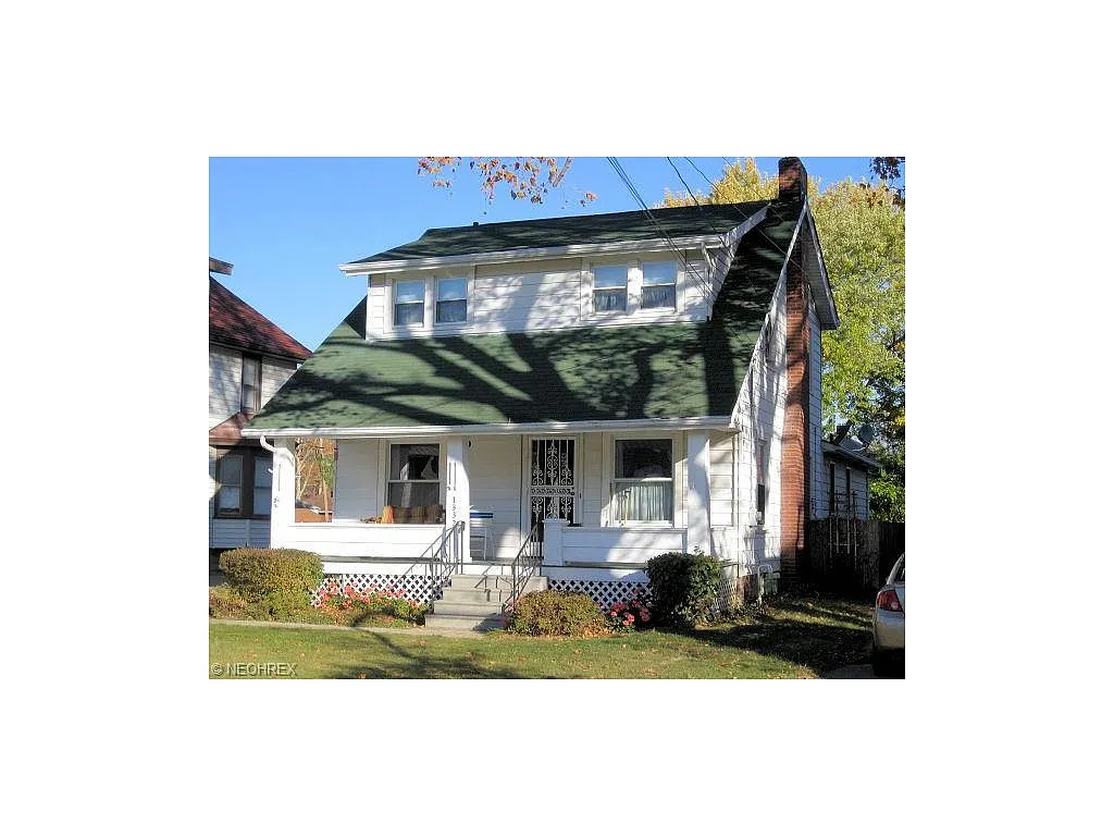 1332 W 7th St photo 1