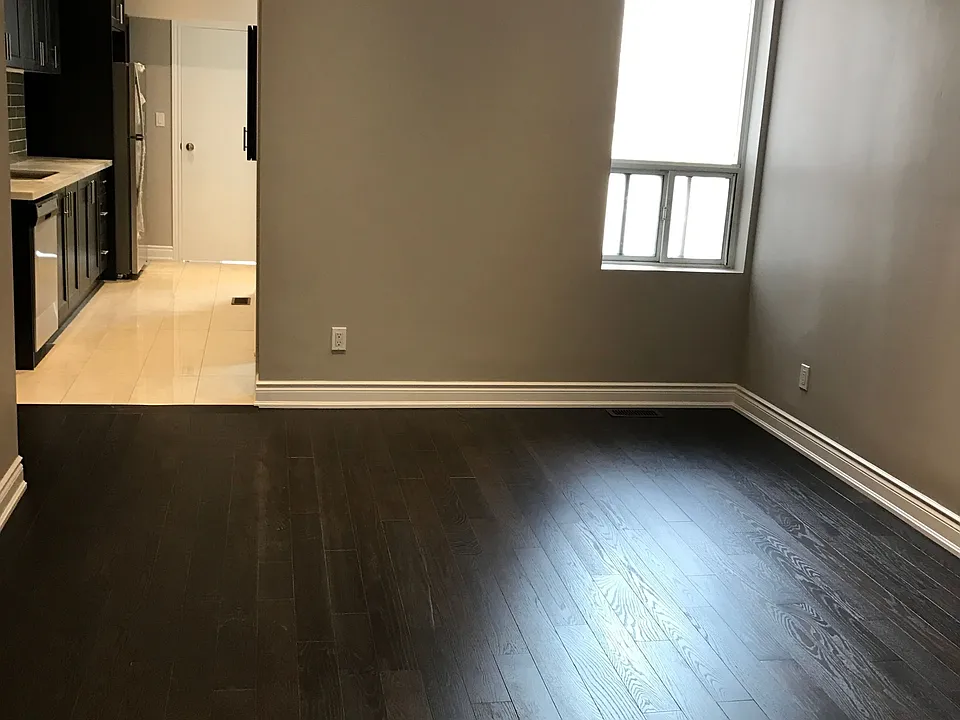 989 Dufferin St #MAIN FLOOR
