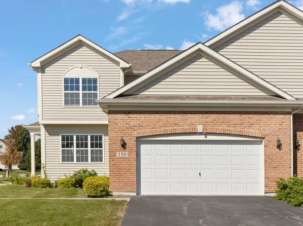 110 Easton Dr, Gilberts, IL 60136