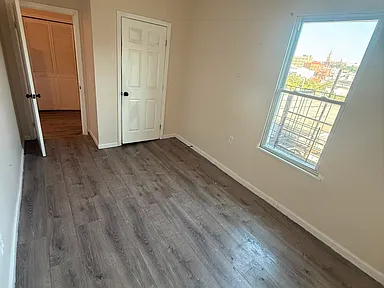 18 Van Houten St #4 — photo 5 of 7