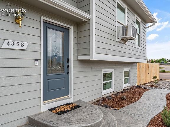 3rd image of 4358 Marlow Cir
