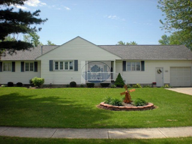 1st image of 208 Sherman Ave