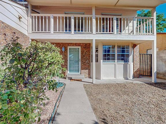 5th image of 7013 Vivian Dr NE