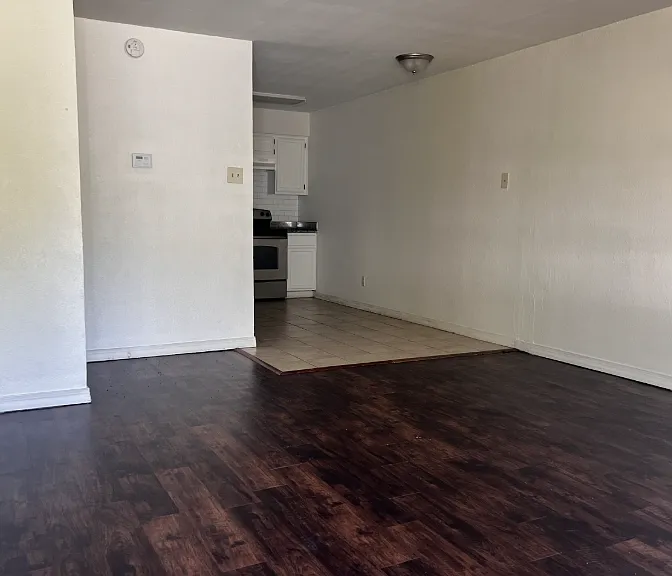14409 Pine St #1 — Photo 3