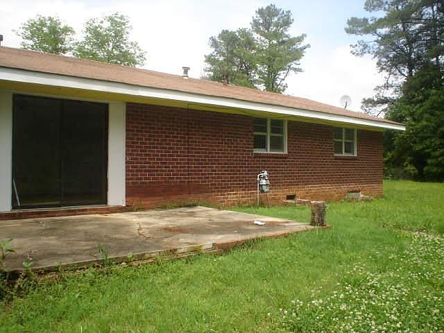 2nd image of 19 Deanview Dr SW
