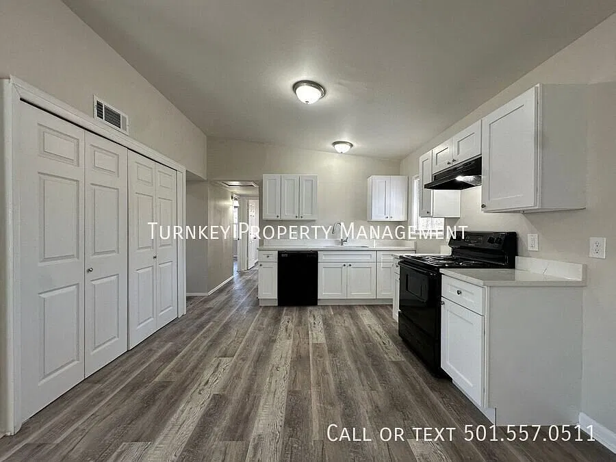 21 Windsor Dr — Photo 4