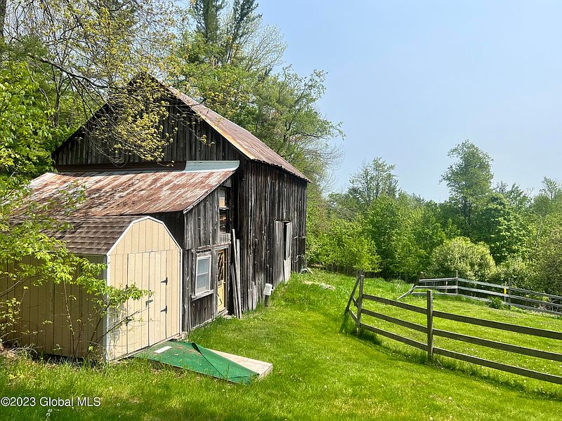 3rd image of 292 Bowlers Hill Road