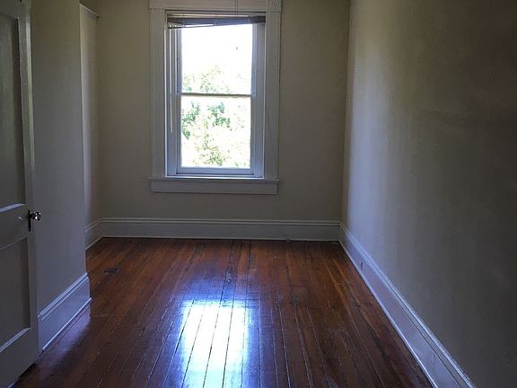 4th image of 1309 Park Ave APT 3F
