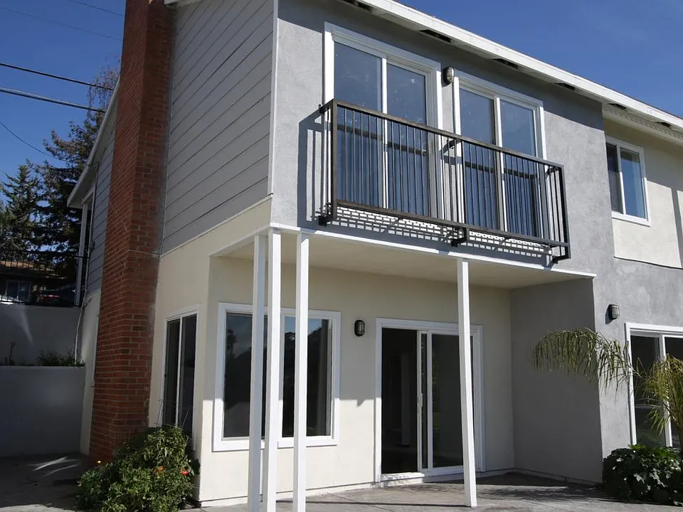 1380 Highland Blvd